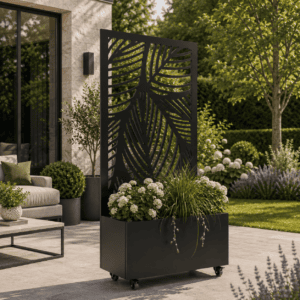 No224 Planter with Decorative Screen