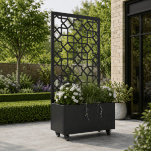 No185 Planter with Decorative Screen