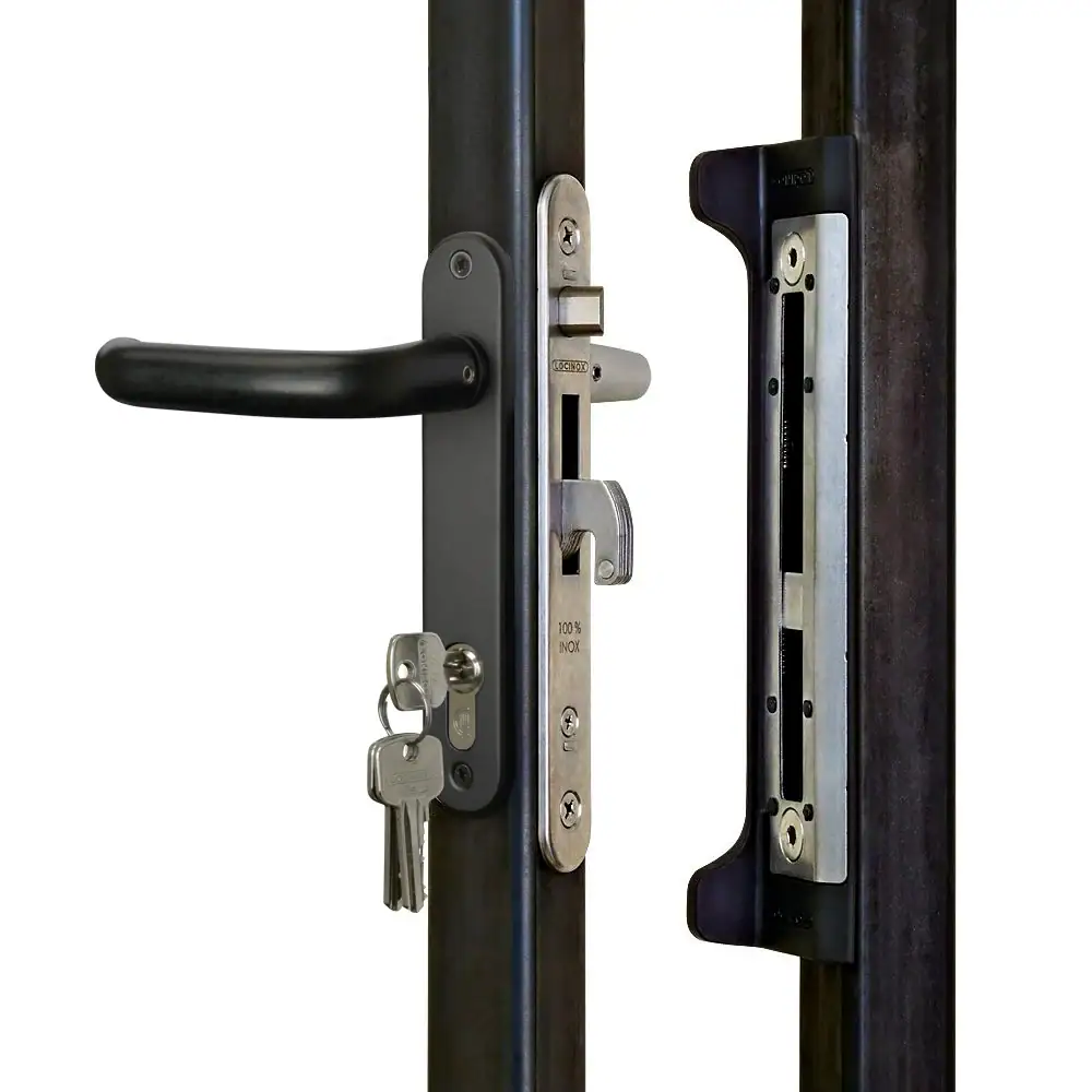 Locinox Fiftyset with black handle